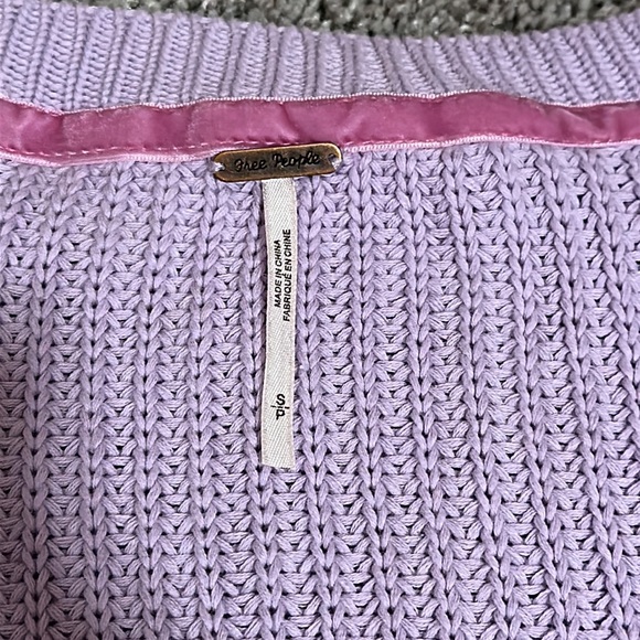 NWT Free People knit purple sweater with flare sleeves - Picture 4 of 6
